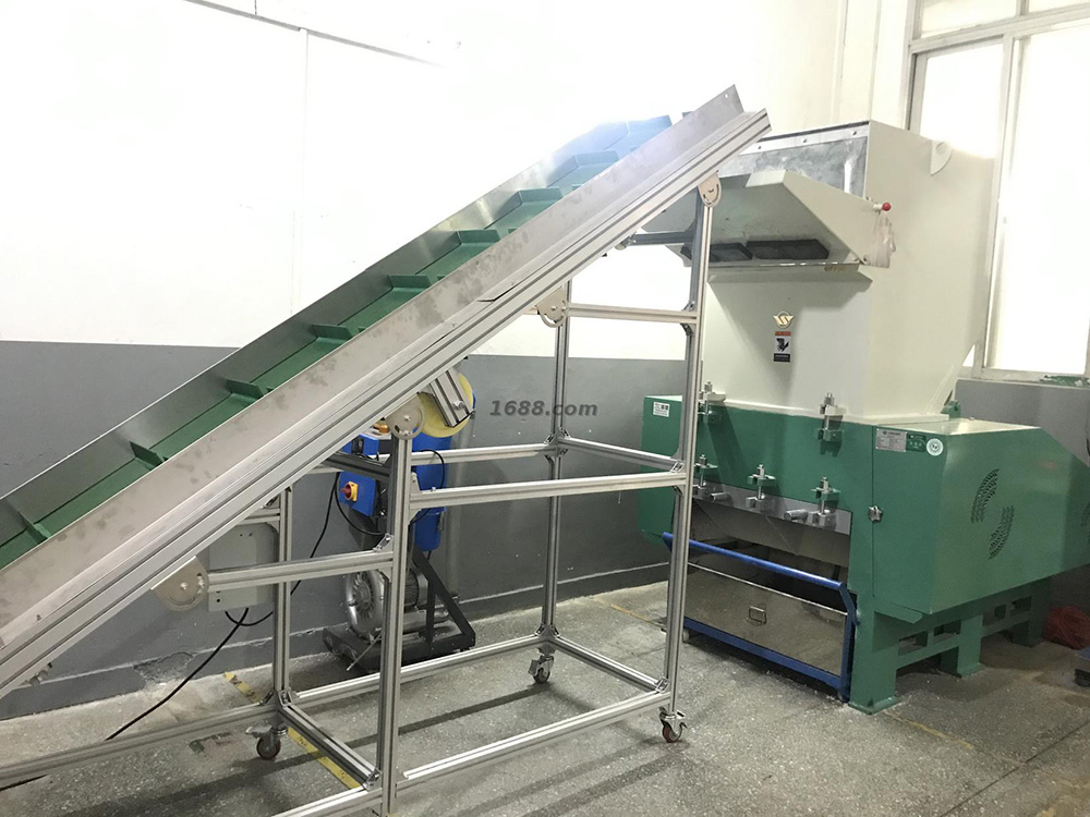 广州amjs澳金沙门塑料包装工厂实景