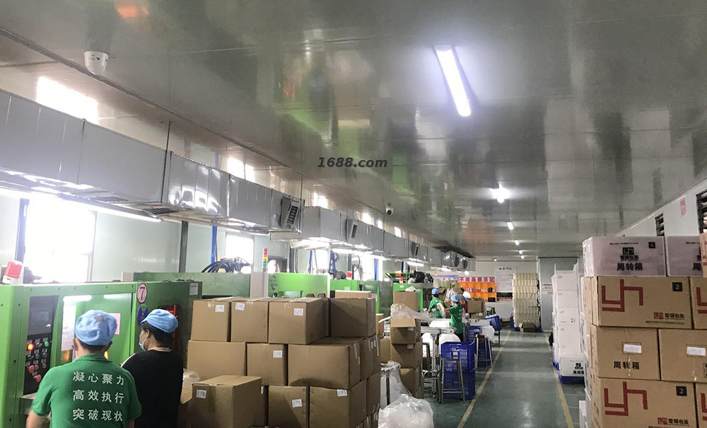 广州amjs澳金沙门塑料包装工厂实景