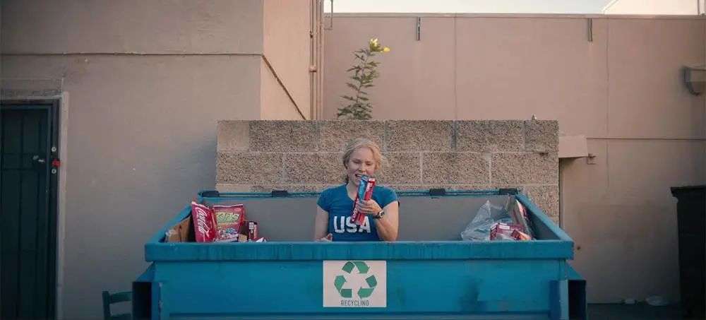 再也不用「挤牙膏」,高露洁换上的「润滑剂」包装,让牙膏从此一滴不剩 再也不用「挤牙膏」,高露洁换上的「润滑剂」包装,让牙膏从此一滴不剩